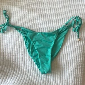 Beach Bunny Mint Bottoms